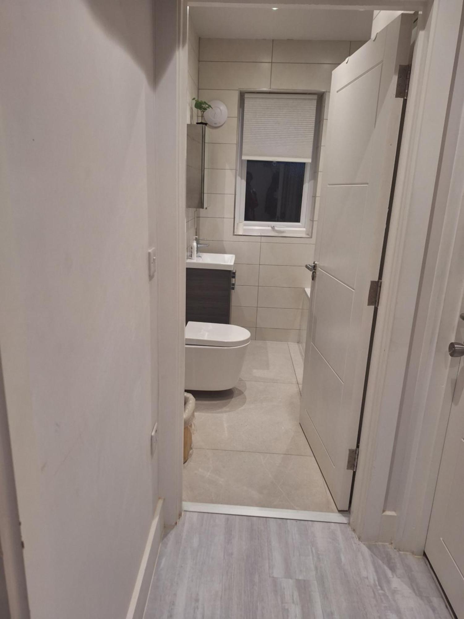 Budget Single Room Only For One Adult - Shared Flat Northolt  Exterior foto